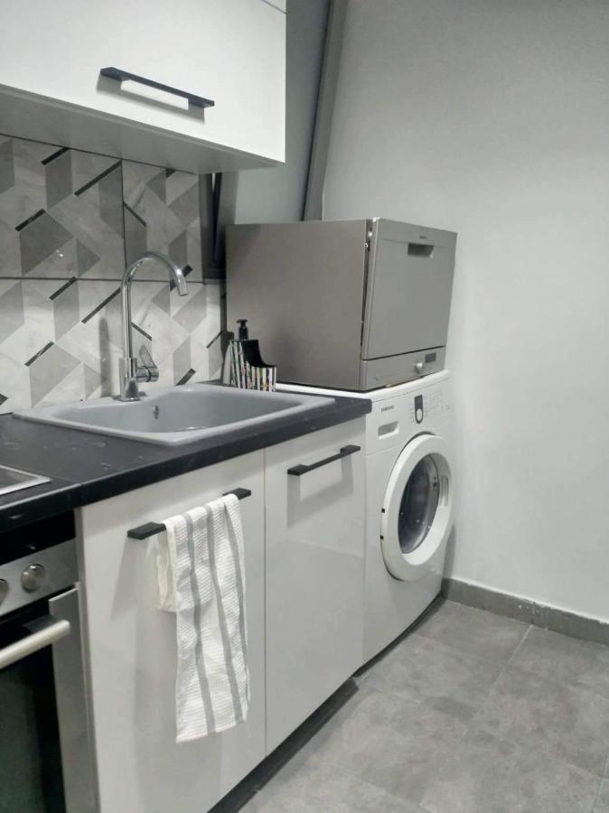 A Convenient Apartment In The Heart Of 아테네 외부 사진